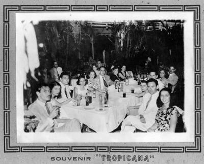 20120202122649-mario-riva-patterson-y-gloria-morales-en-tropicana.jpg